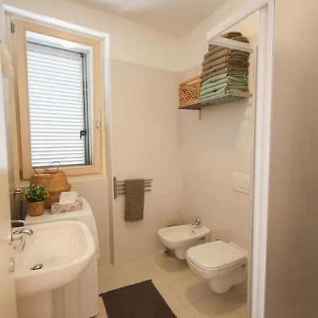 Sant'anna Fiore - By Lovecomo בית נופש *